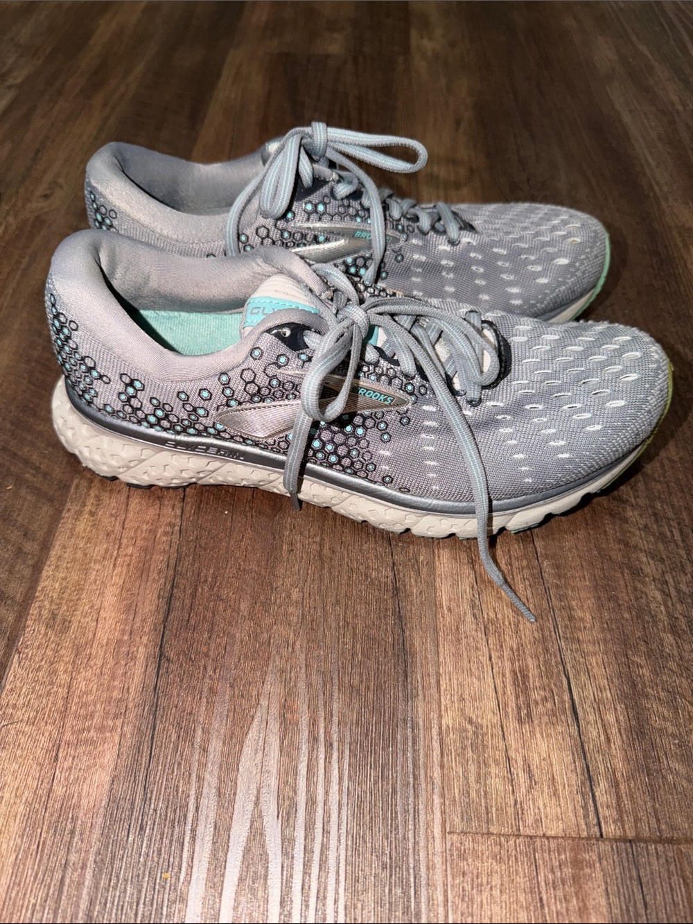 Brooks Glycerin 17 Grey Mint Running Shoes Womens 8.5 1202831B070